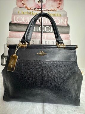 COACH Grace 2-Way Shoulder
Bag Handbag Pebble & Smooth Leather Black 21343